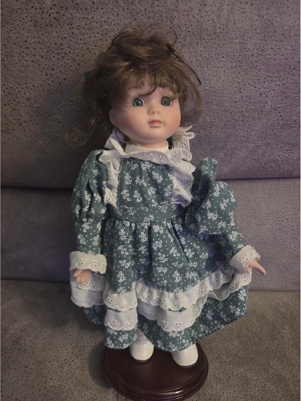Geppeddo 12" porcelain doll